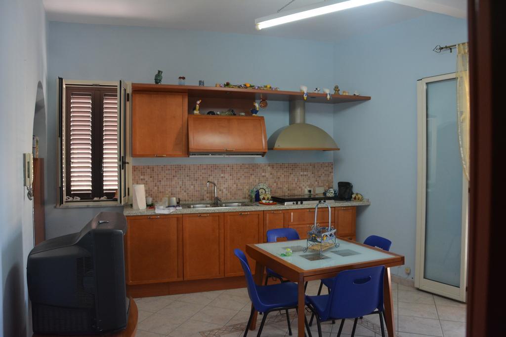 Ferienwohnung Casa Eleonora Campofelice Di Roccella Zimmer foto