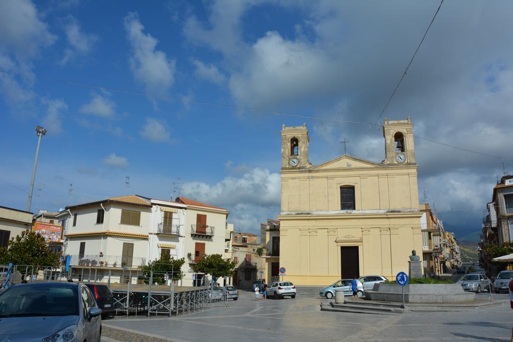 Ferienwohnung Casa Eleonora Campofelice Di Roccella Zimmer foto