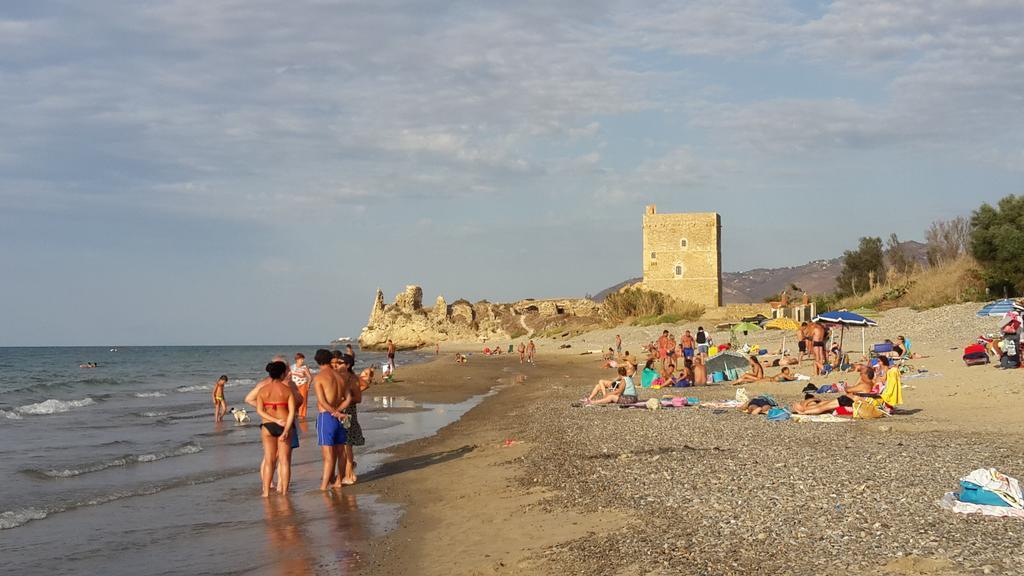 Ferienwohnung Casa Eleonora Campofelice Di Roccella Exterior foto