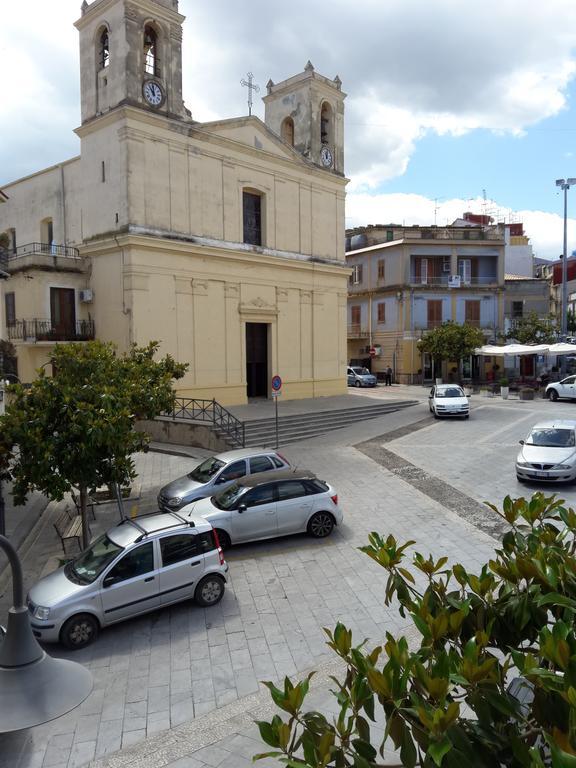 Ferienwohnung Casa Eleonora Campofelice Di Roccella Exterior foto