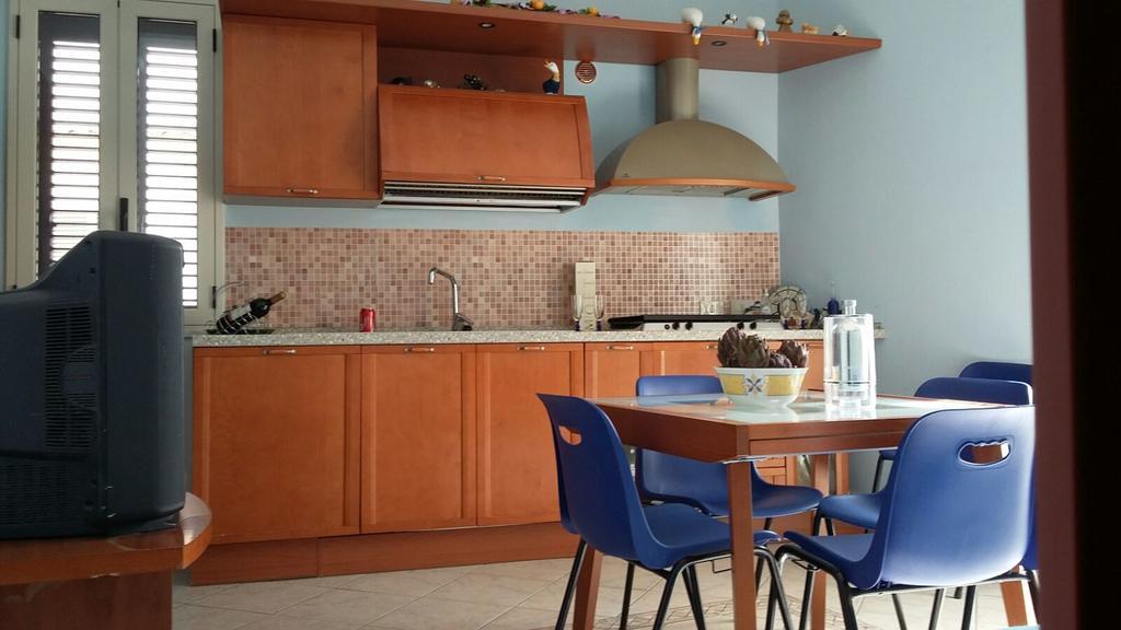 Ferienwohnung Casa Eleonora Campofelice Di Roccella Exterior foto