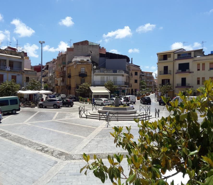 Ferienwohnung Casa Eleonora Campofelice Di Roccella Exterior foto