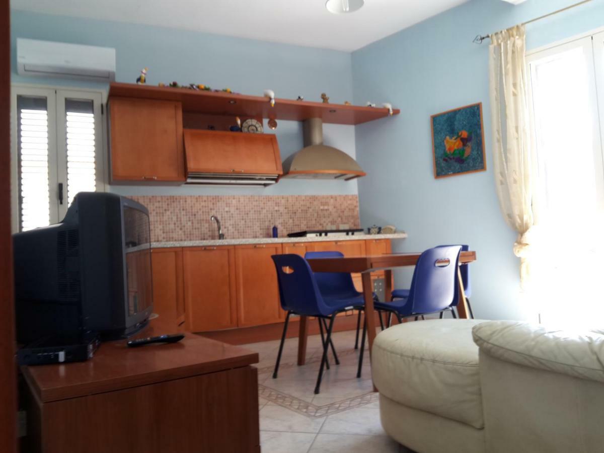 Ferienwohnung Casa Eleonora Campofelice Di Roccella Exterior foto