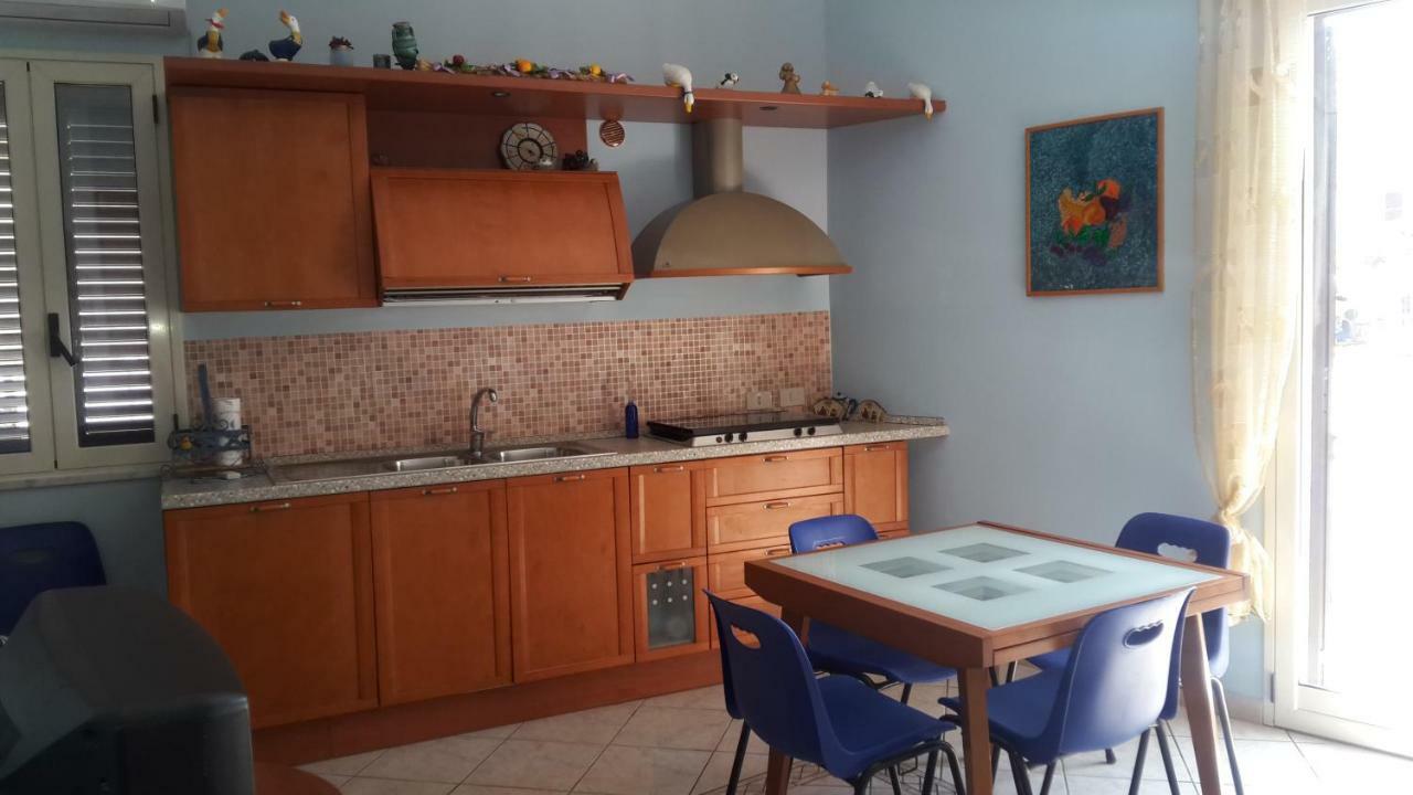 Ferienwohnung Casa Eleonora Campofelice Di Roccella Exterior foto
