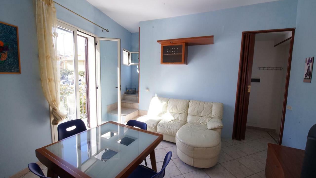 Ferienwohnung Casa Eleonora Campofelice Di Roccella Exterior foto