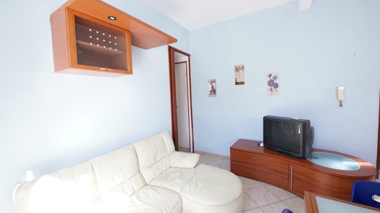 Ferienwohnung Casa Eleonora Campofelice Di Roccella Exterior foto