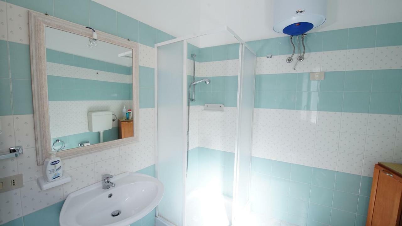 Ferienwohnung Casa Eleonora Campofelice Di Roccella Exterior foto