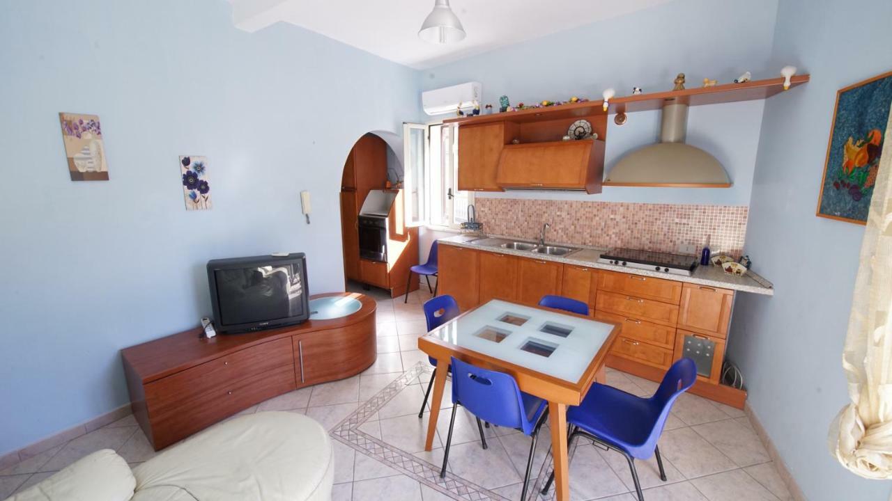 Ferienwohnung Casa Eleonora Campofelice Di Roccella Exterior foto