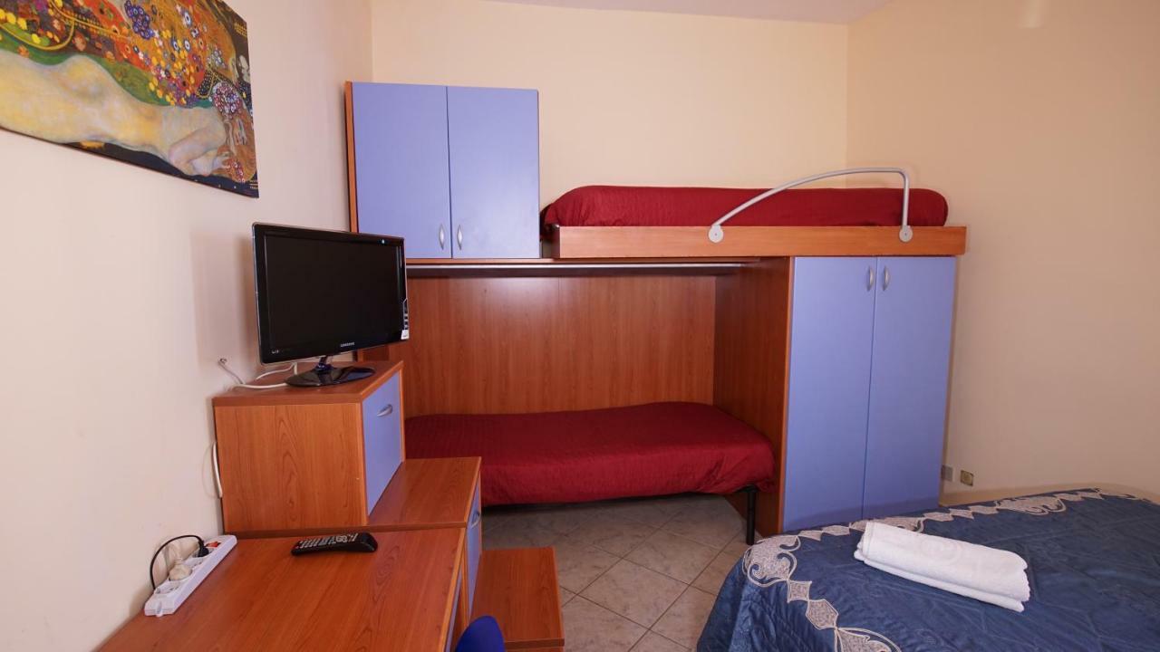 Ferienwohnung Casa Eleonora Campofelice Di Roccella Exterior foto
